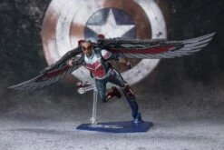 Le Falcon Et Le Soldat De L'hiver Figurine S.h. Figuarts Falcon 15 Cm -Chiffres Modèles Soldes 2024 le falcon et le soldat de l hiver figurine sh figuarts falcon 15 cm 605e20e856976